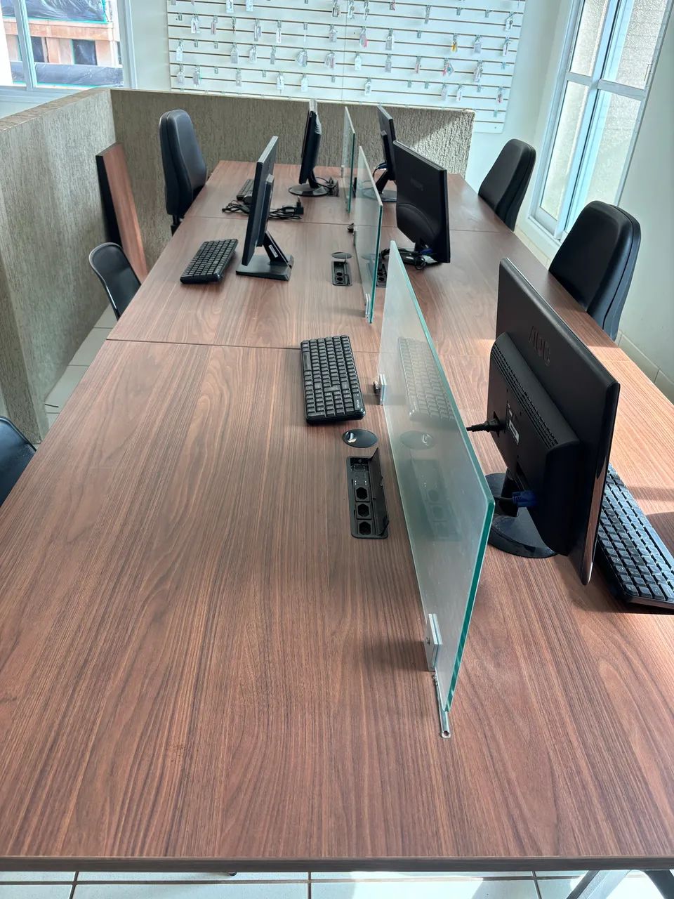 Bancada de atendimento em MDF - Foto 2