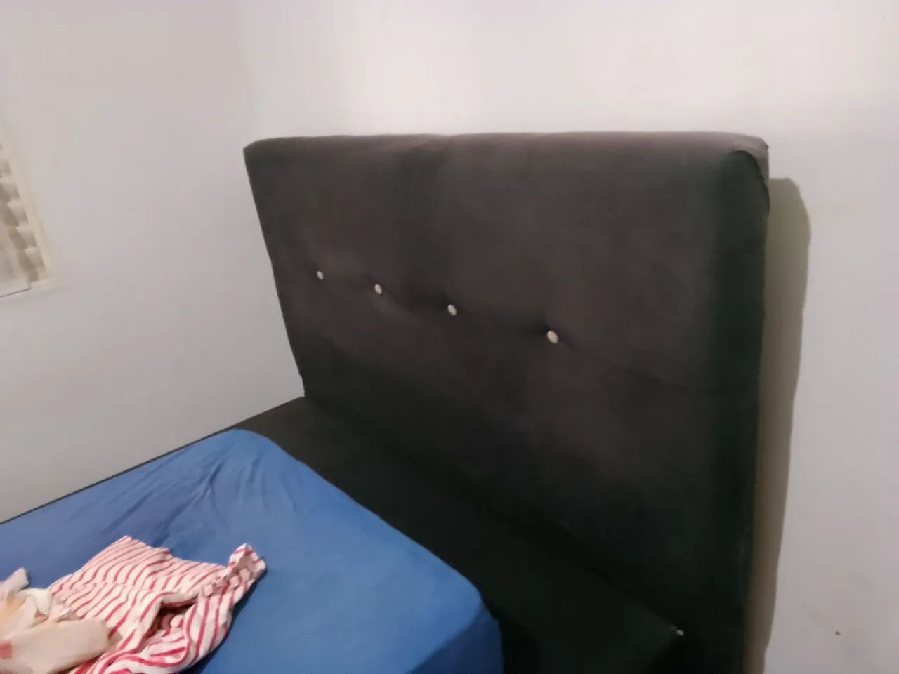 Cabeceira cama de casal em bom Estado 