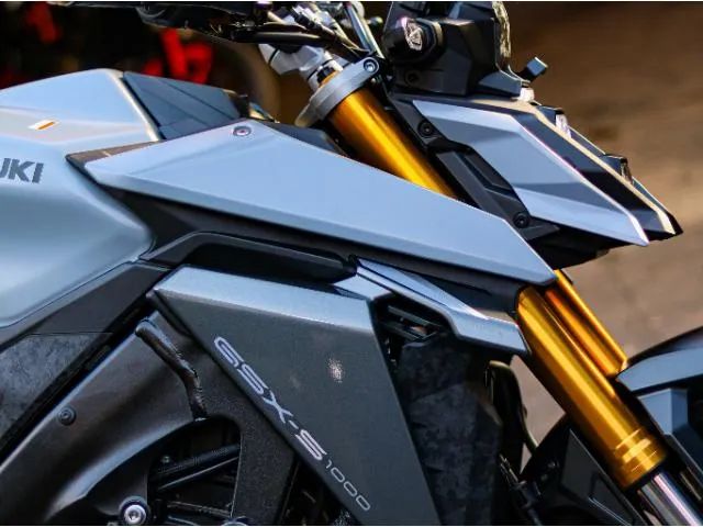 Suzuki GSX-S 1000 - Foto 4