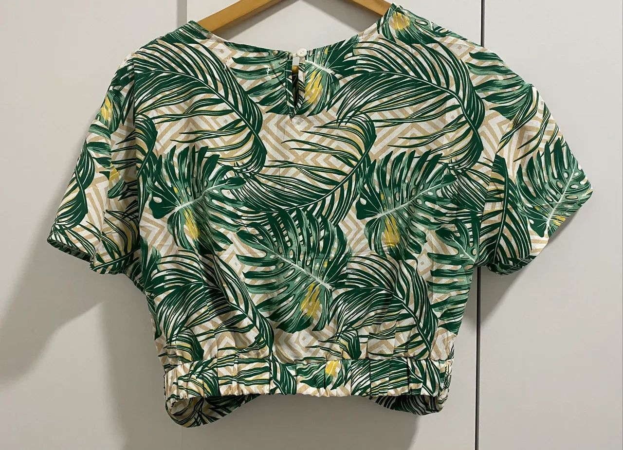 blusa estampada verde folhagens P - Foto 2