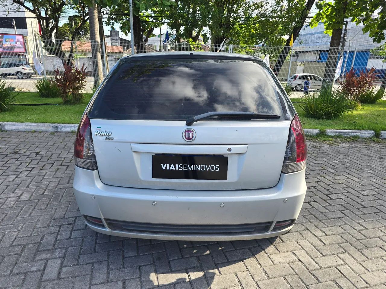 Fiat Palio Celebration 1.0 Fire Flex 8V 4P 2015 - Foto 5