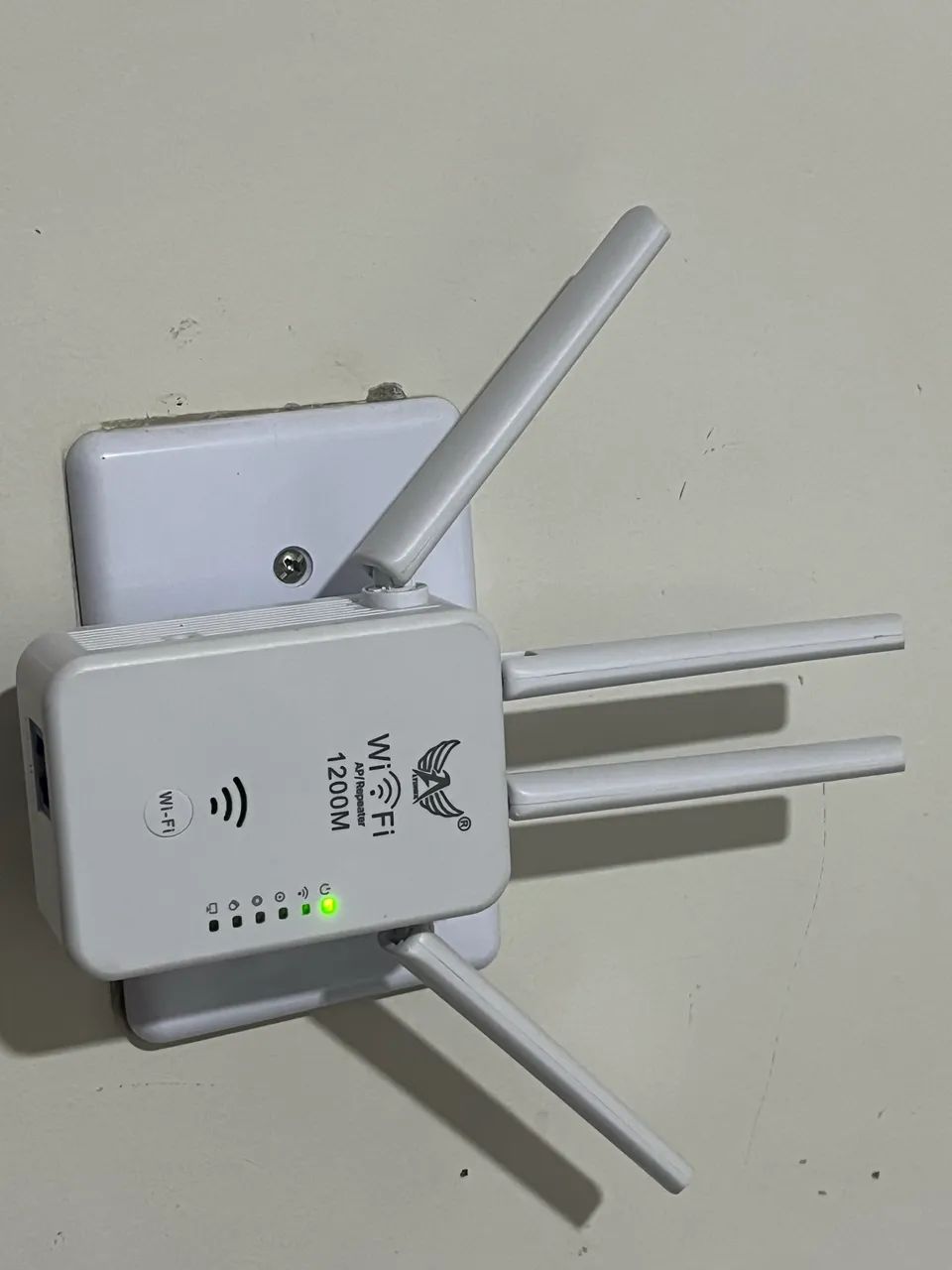 Repetidor wifi 2.4 GHZ 