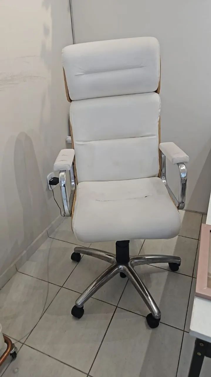 Cadeira Escritório Giratória 