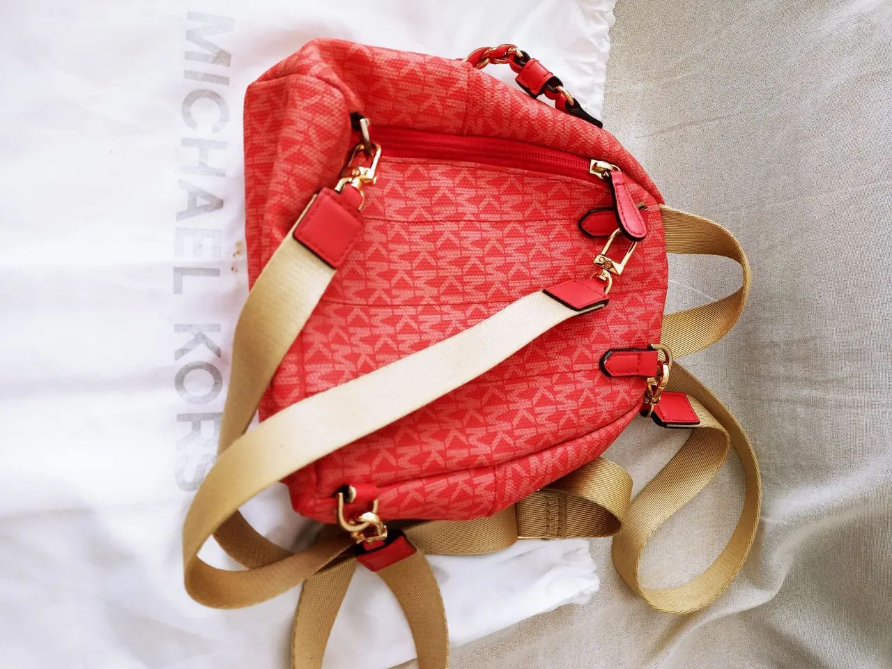 Mochila feminina Michael Kors