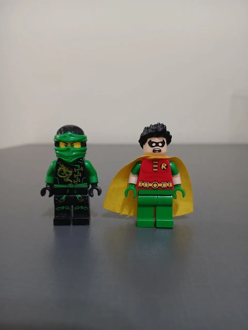 Lego DC e Ninjago Lloyd e Robin Originais - Brinquedos e Jogos
