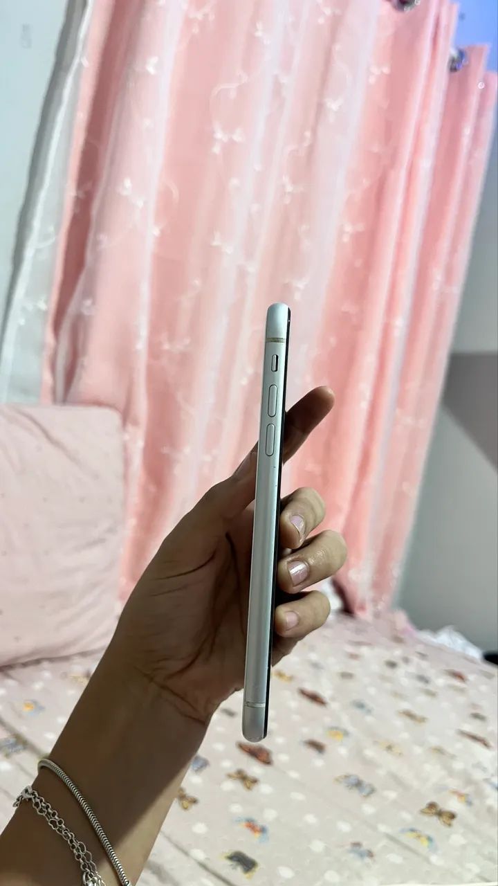 IPHONE XR - Foto 3