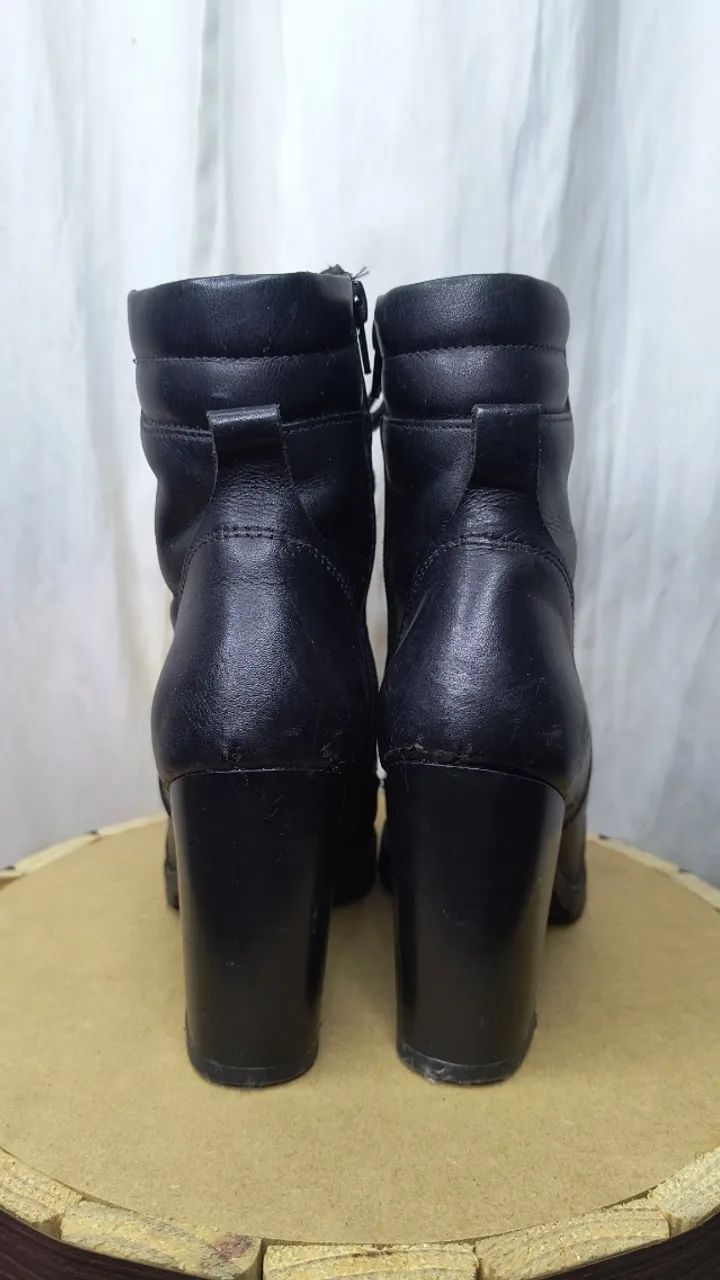 Bota coturno tamanho 35 - Foto 2
