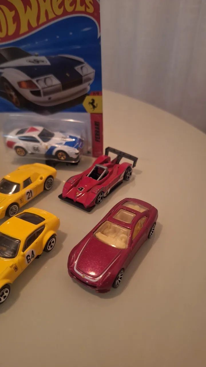 Ferrari hot wheels 1 64 - Foto 4