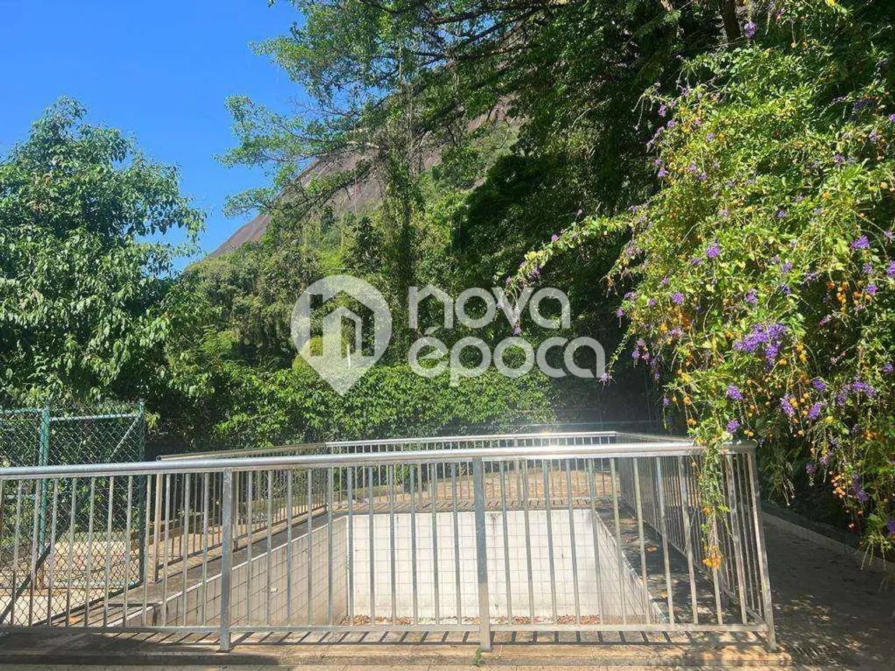 Cosme Velho | Casa 5 quartos, sendo 2 suites