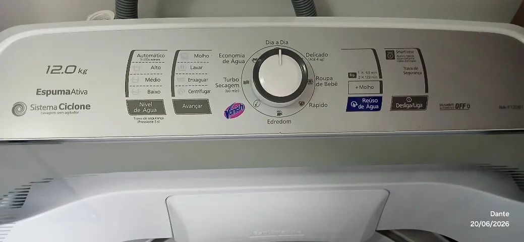 Maquina de lavar roupas