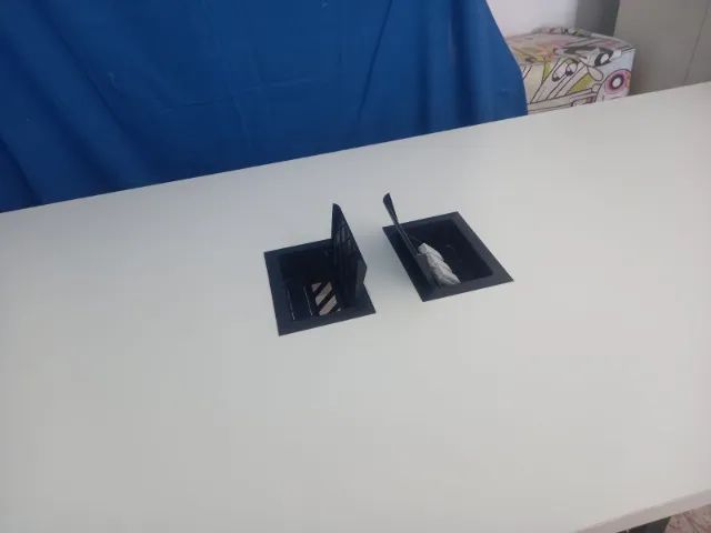 Mesa de reunião com 2 caixas para tomada - Foto 2