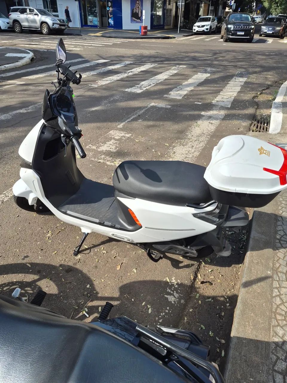 Scooter eletrica semi-nova - Foto 3