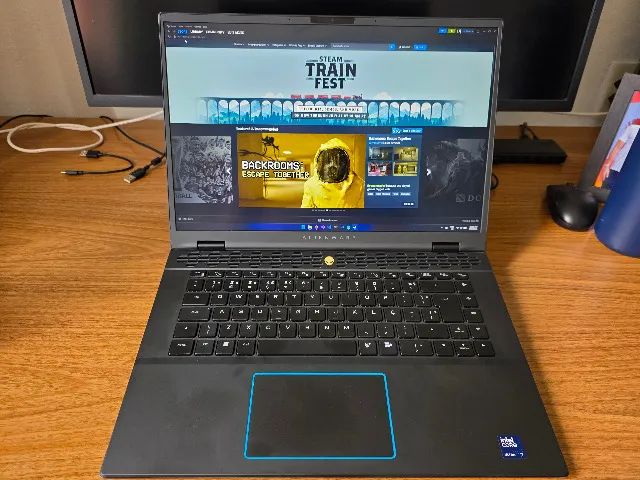 Dell Alienware m16 R2