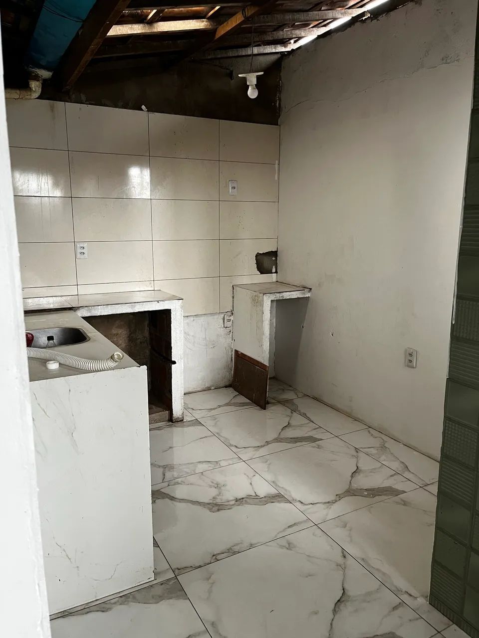 Alugo é excelente casa no Santos dumont  - Foto 4