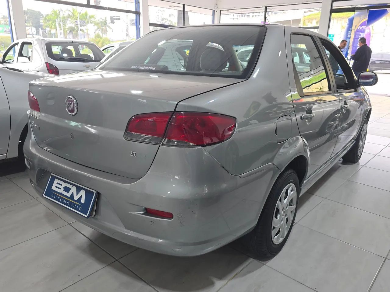 Fiat Siena EL 1.4 MPI Fire Flex 8V 4P 2014 - Foto 4