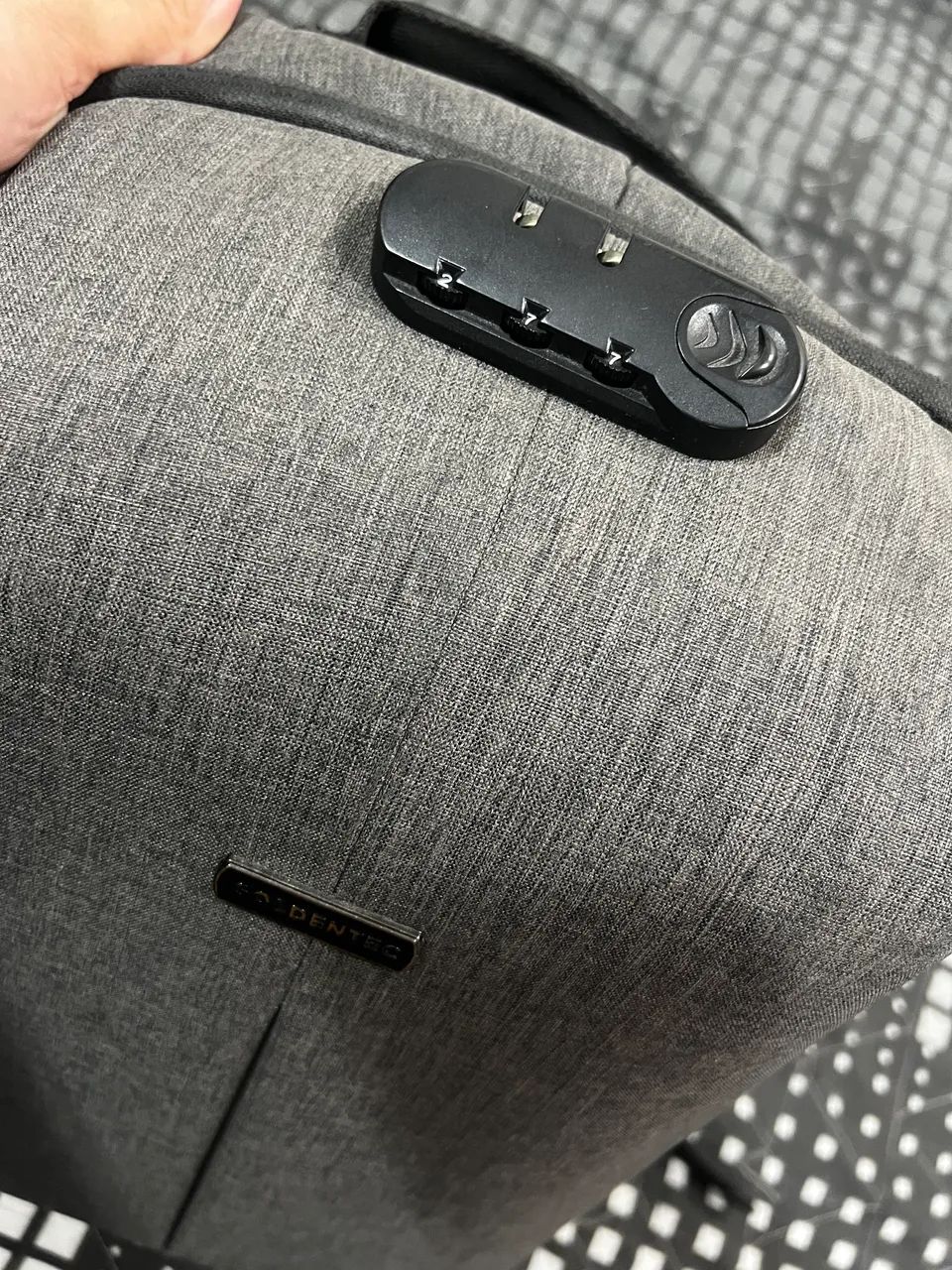 Mochila Executivo Notebook Rígida GondenTec - Foto 2