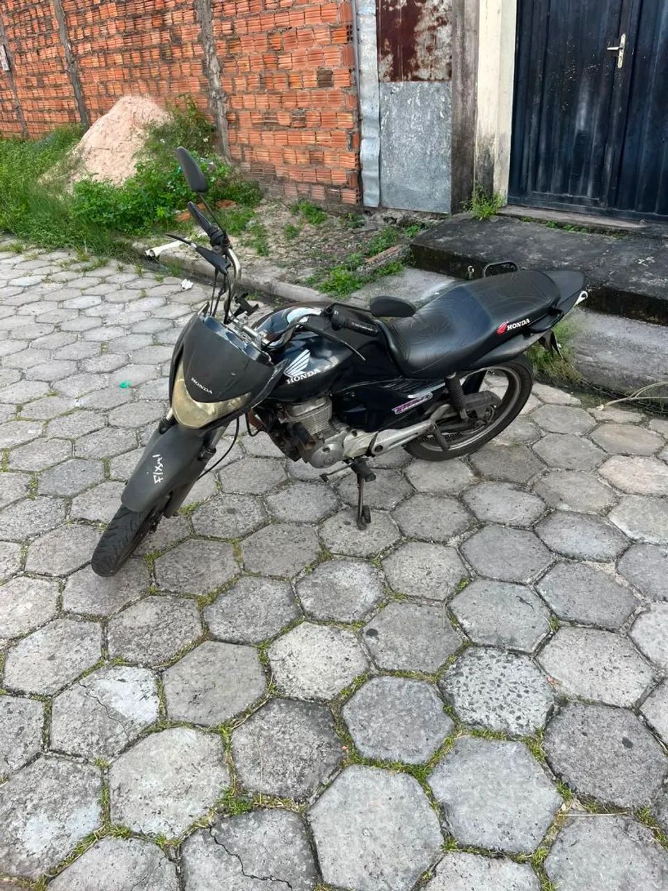 Titan preta  - Foto 3