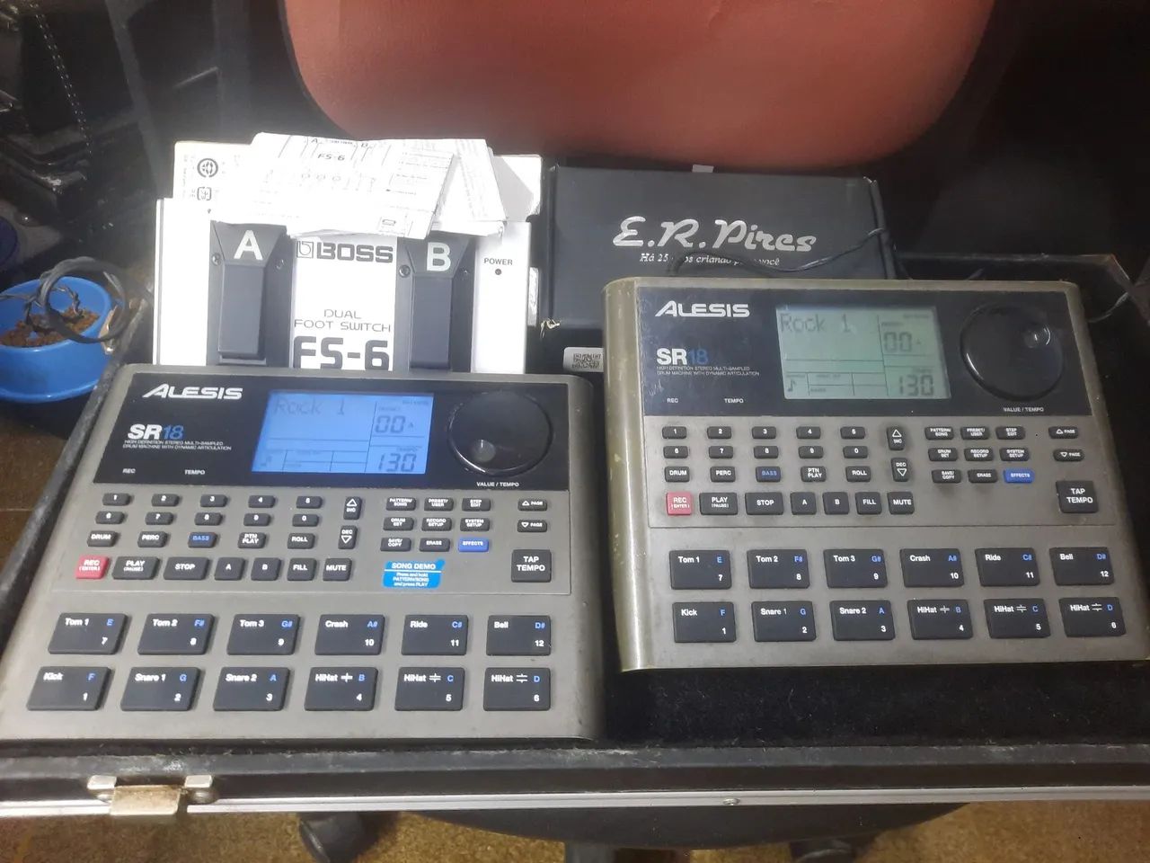 Bateria eletrônica  Alesis SR 18
