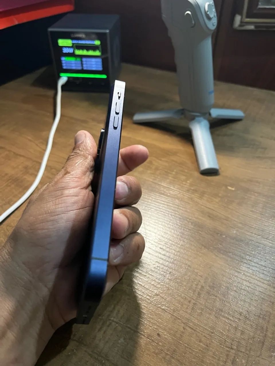 iPhone XR na carcaça do 17 pro max azul titânio  - Foto 3