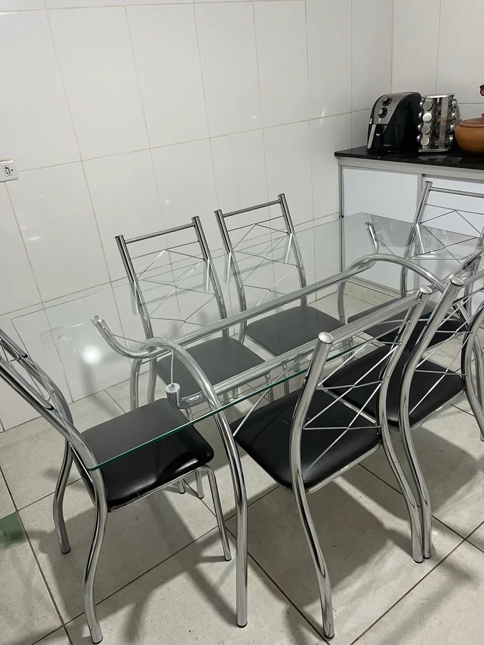 Mesa Carraro 6 cadeiras em vidro