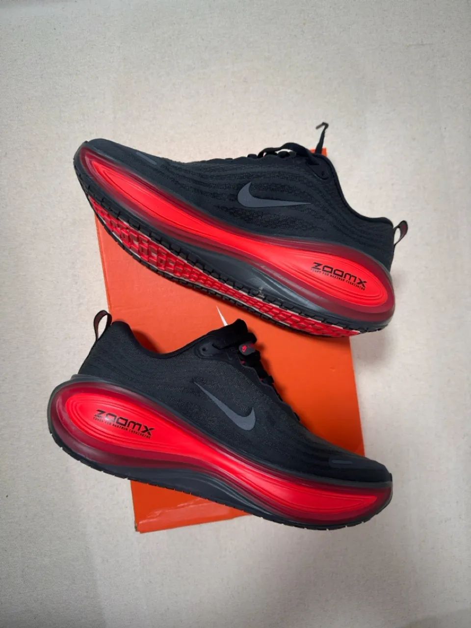 Nike Vomero Plus 41 - Foto 2