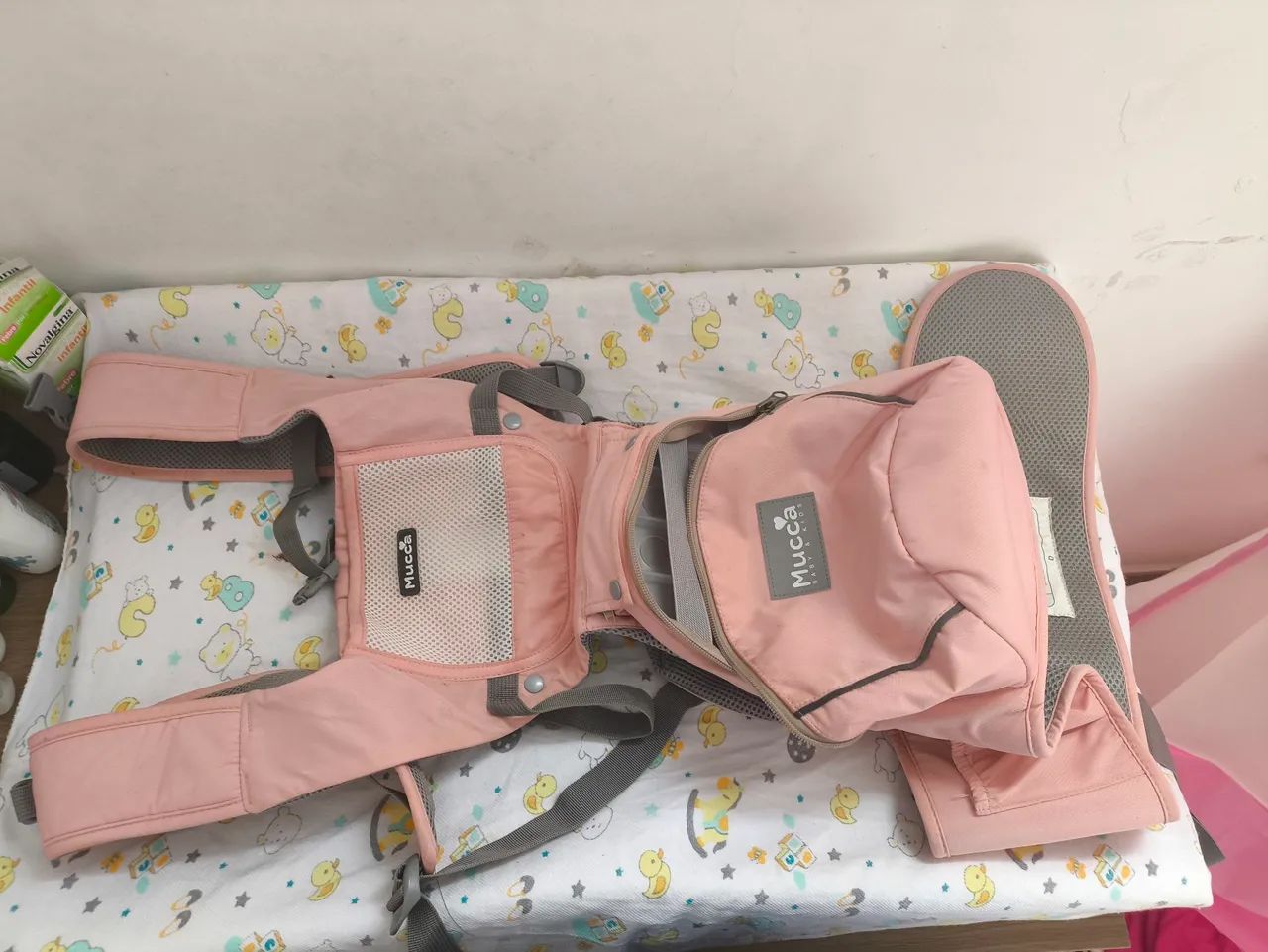 Canguru semi novo 