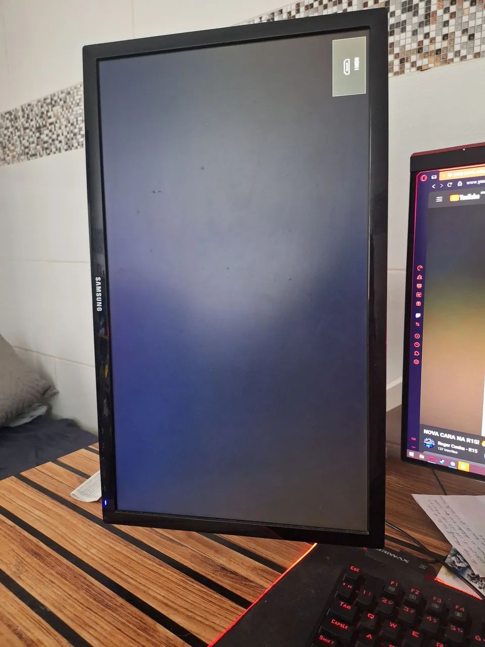 Monitor 24pol 75hz samsung sem detalhes