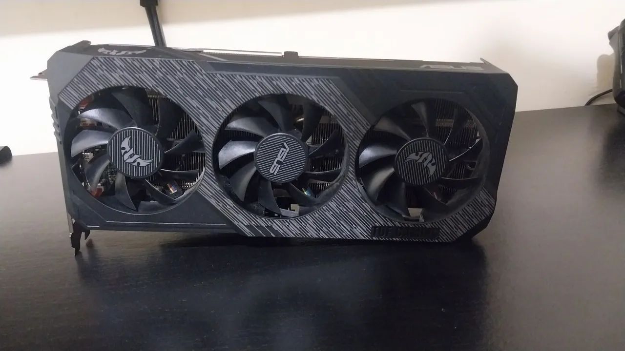 Placa de video 5600xt asus