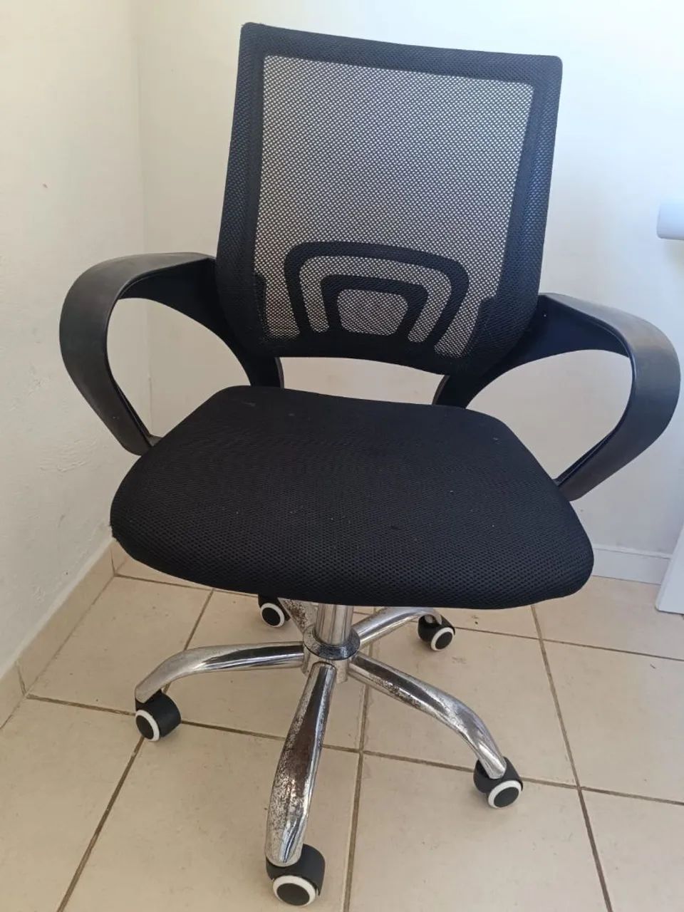 Vendo cadeira de escritório 