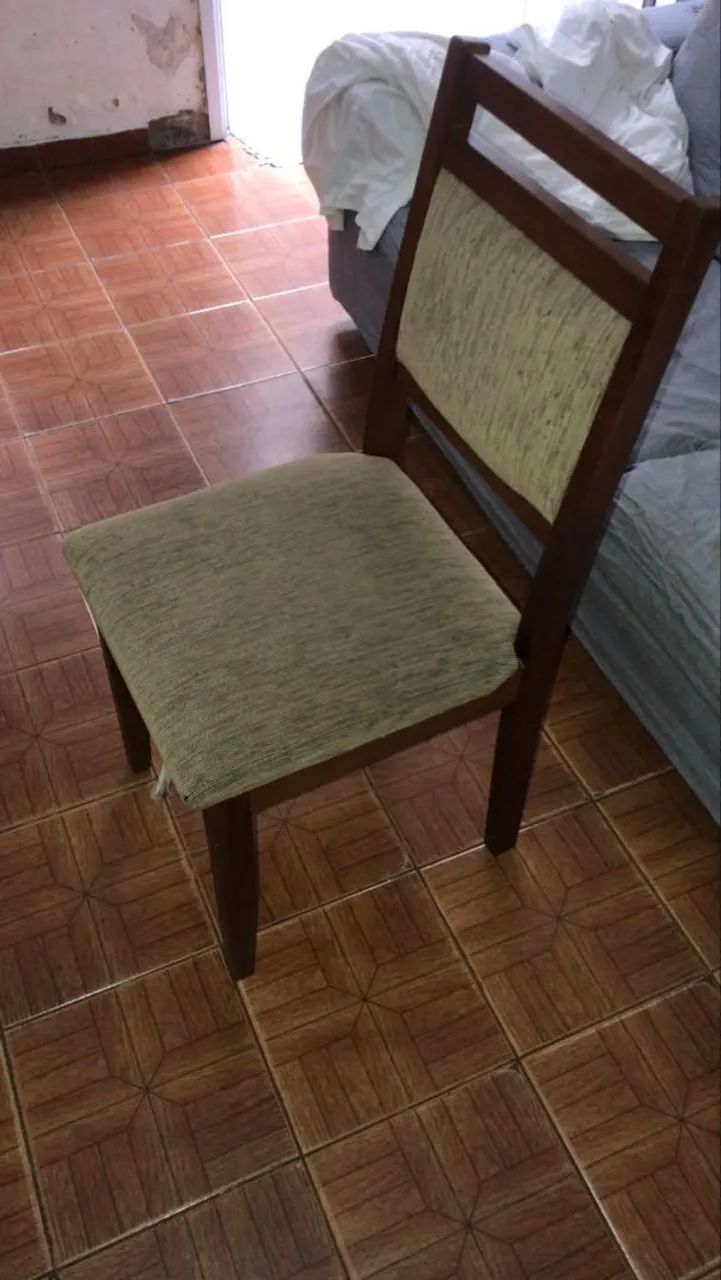 Mesa de vidro de 8 lugares 