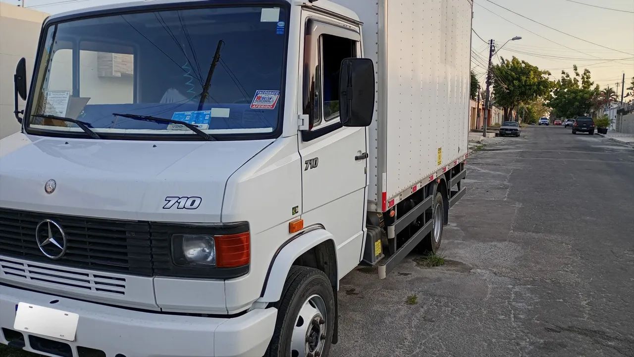 Mercedes Bens 710 - Foto 3