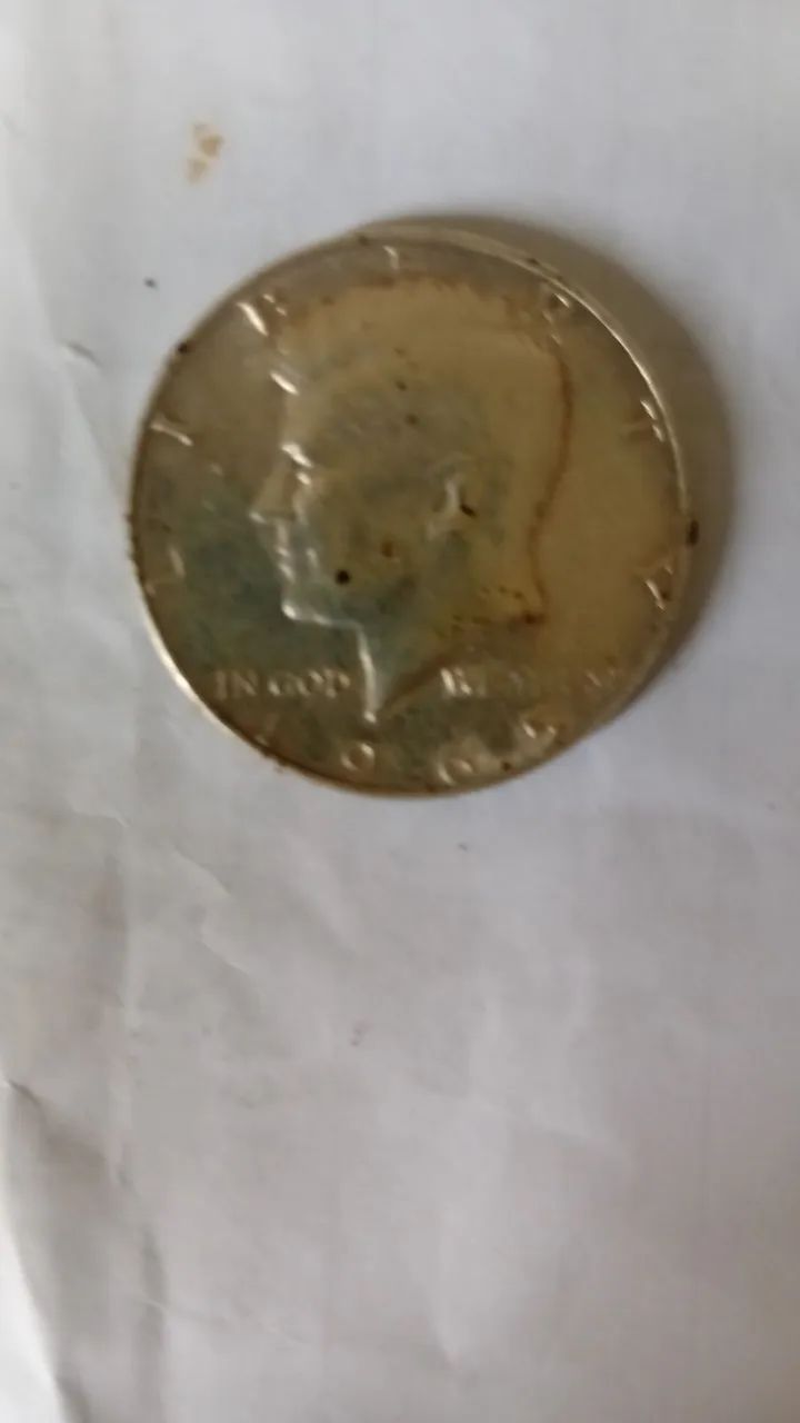 Moeda de 1965 estrangeira  raridade 