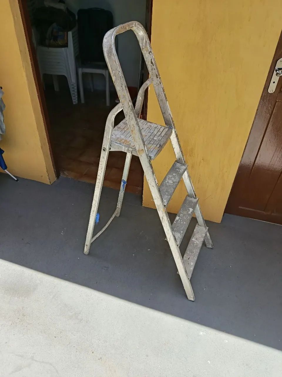 Escada de alumínio  - Foto 2