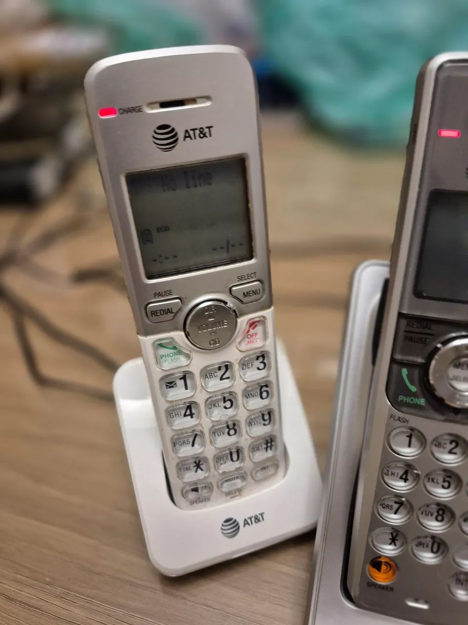 Telefone sem fio ATT com secretária eletrônica e 3 handsets - Foto 4
