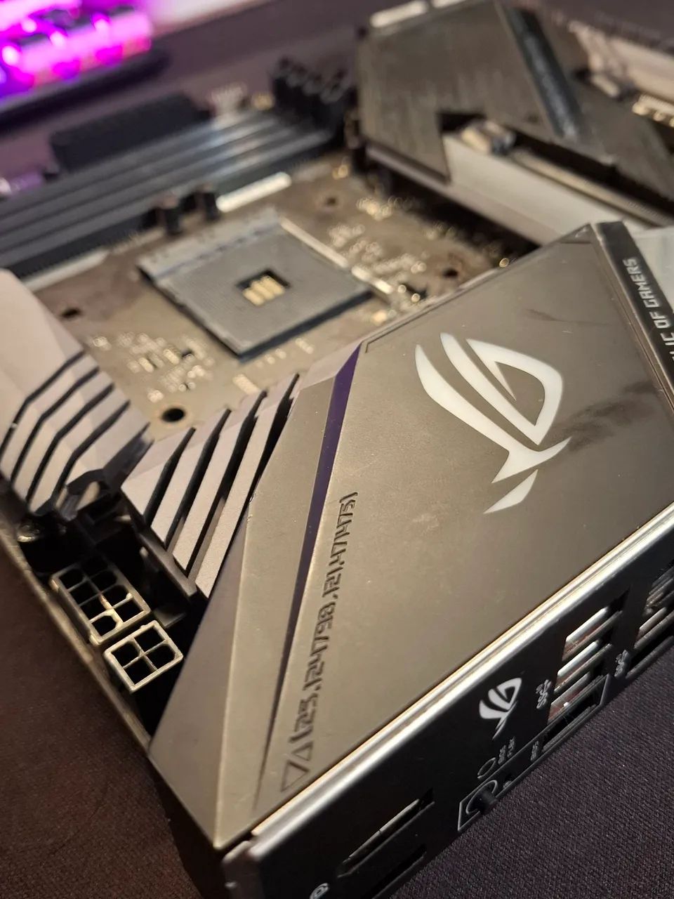 PLACA MÃE ROG STRIX X570 E-GAMING  - Foto 2