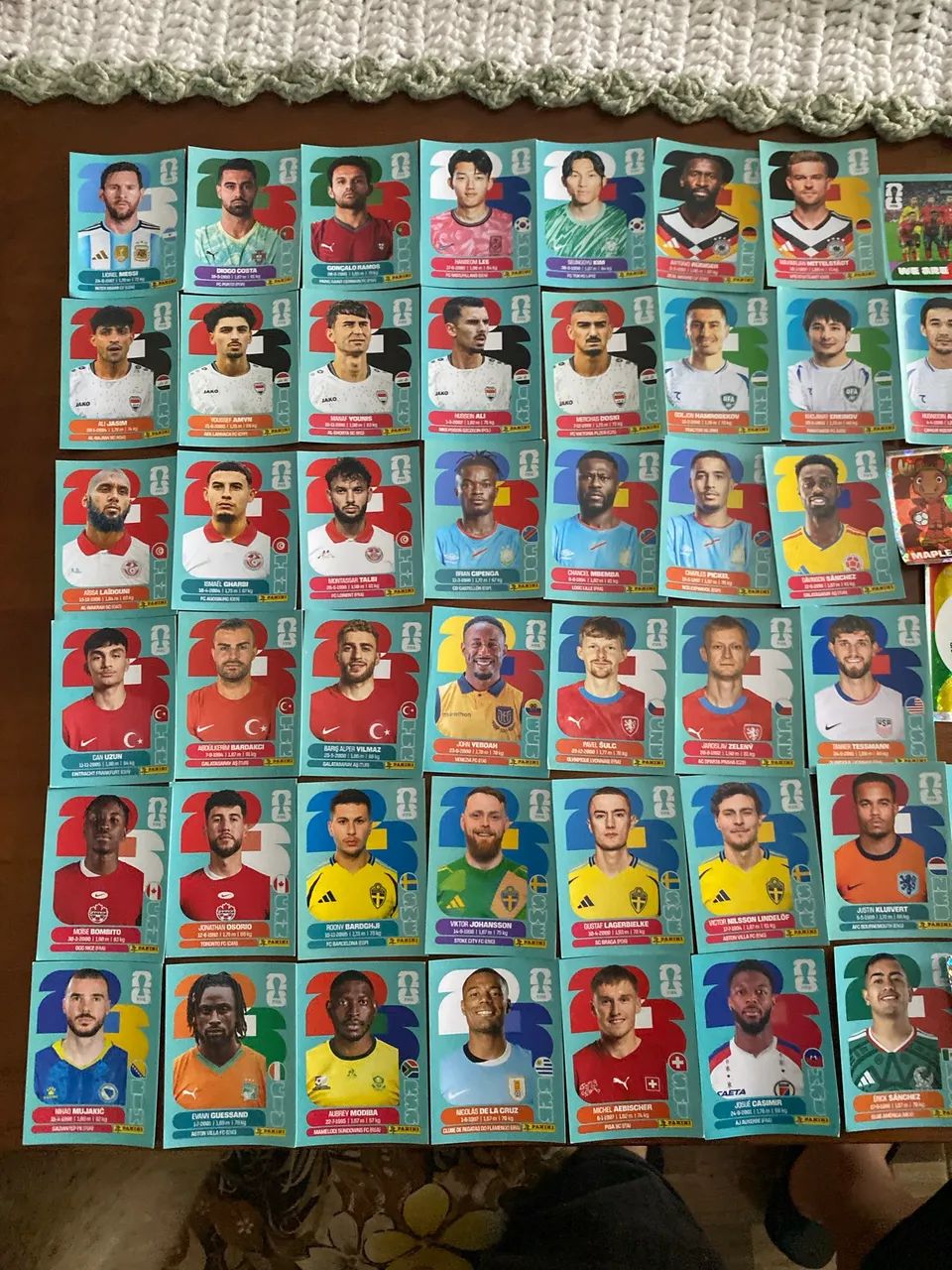 Figurinhas da copa 22/26 - Foto 2