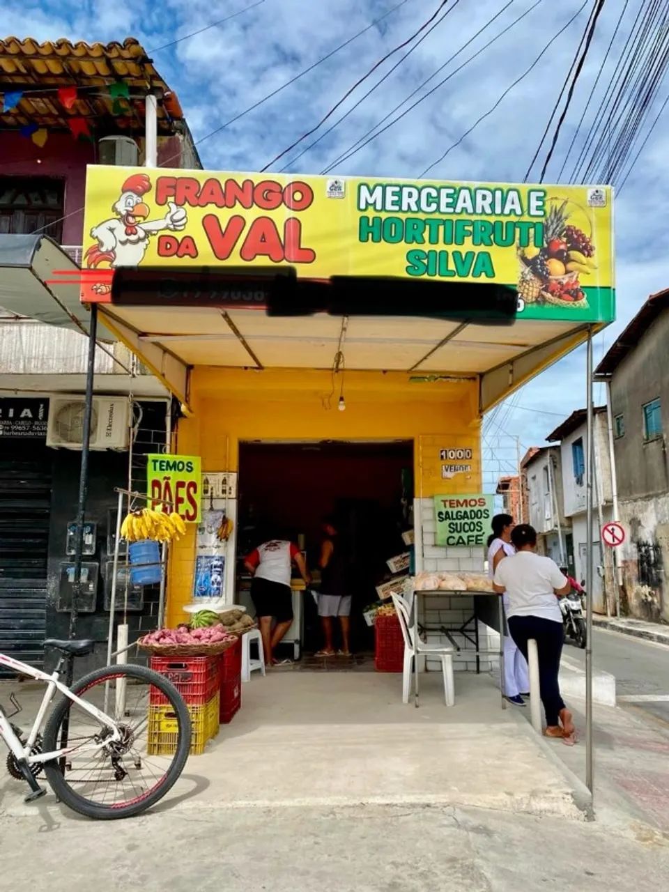 PONTO COMERCIAL EM AVENIDA