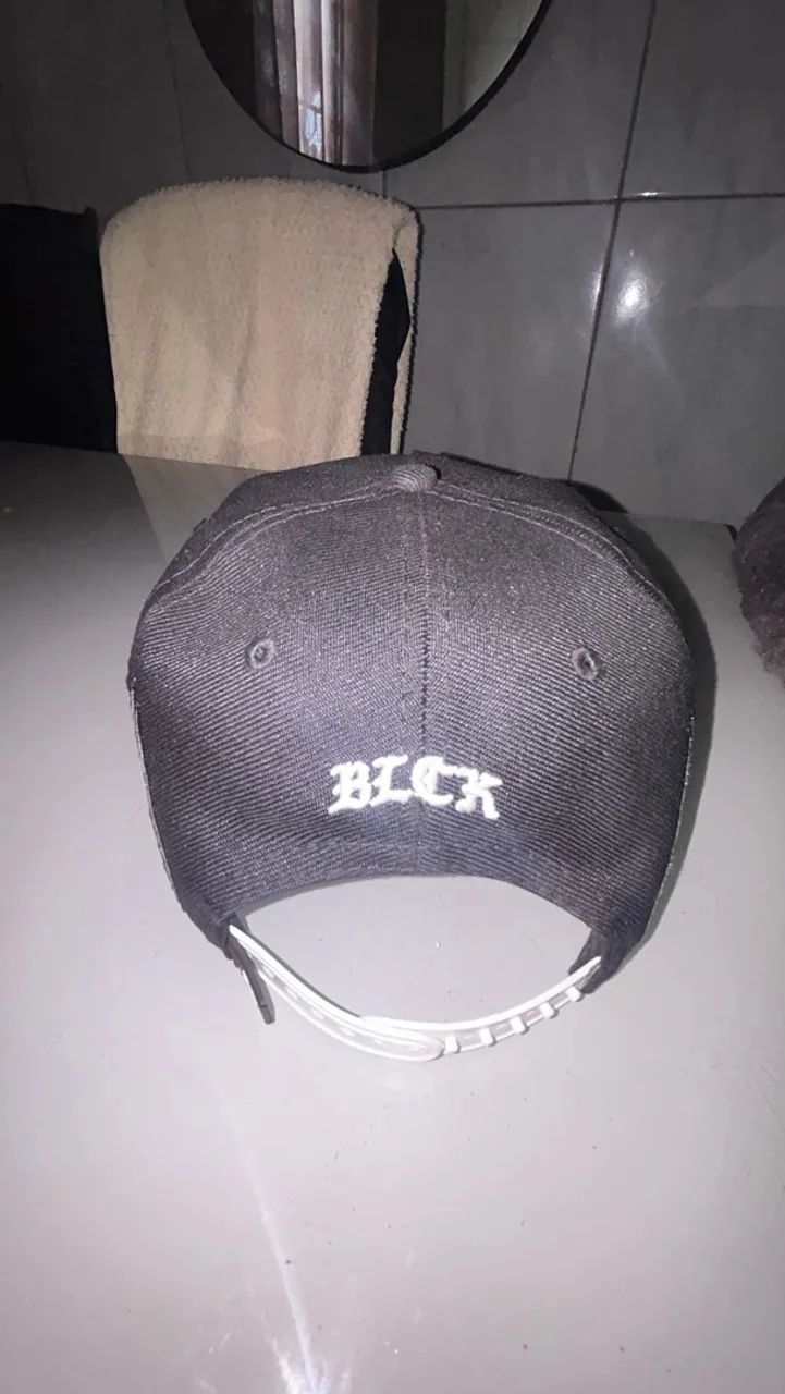 BLCK PRETO E BRANCO (dragão dourado)  - Foto 4