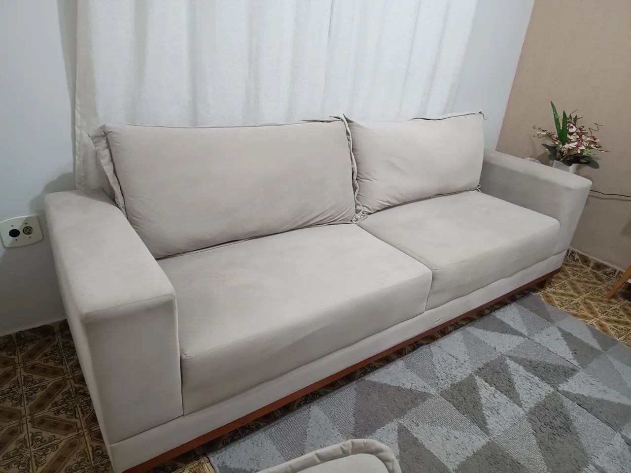 Sofá 4 lugares seminovo - Foto 2