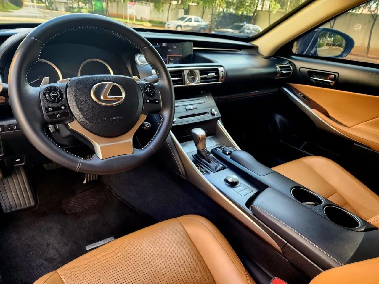 Lexus IS-250 2.5 24V 208cv Aut., foto 11 de 15