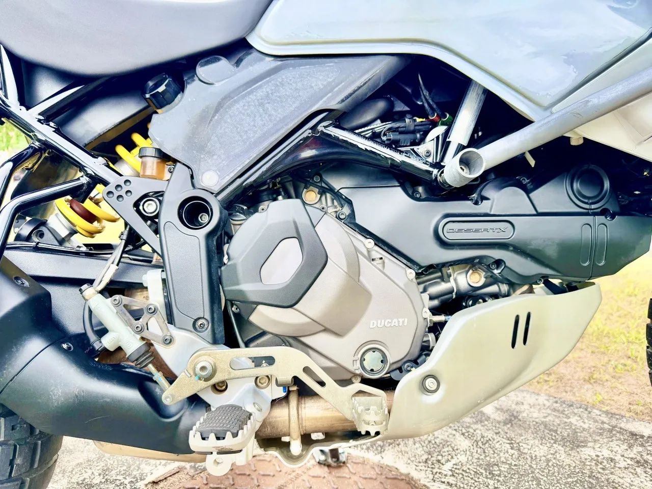 Ducati Desert x 2023 - Foto 5