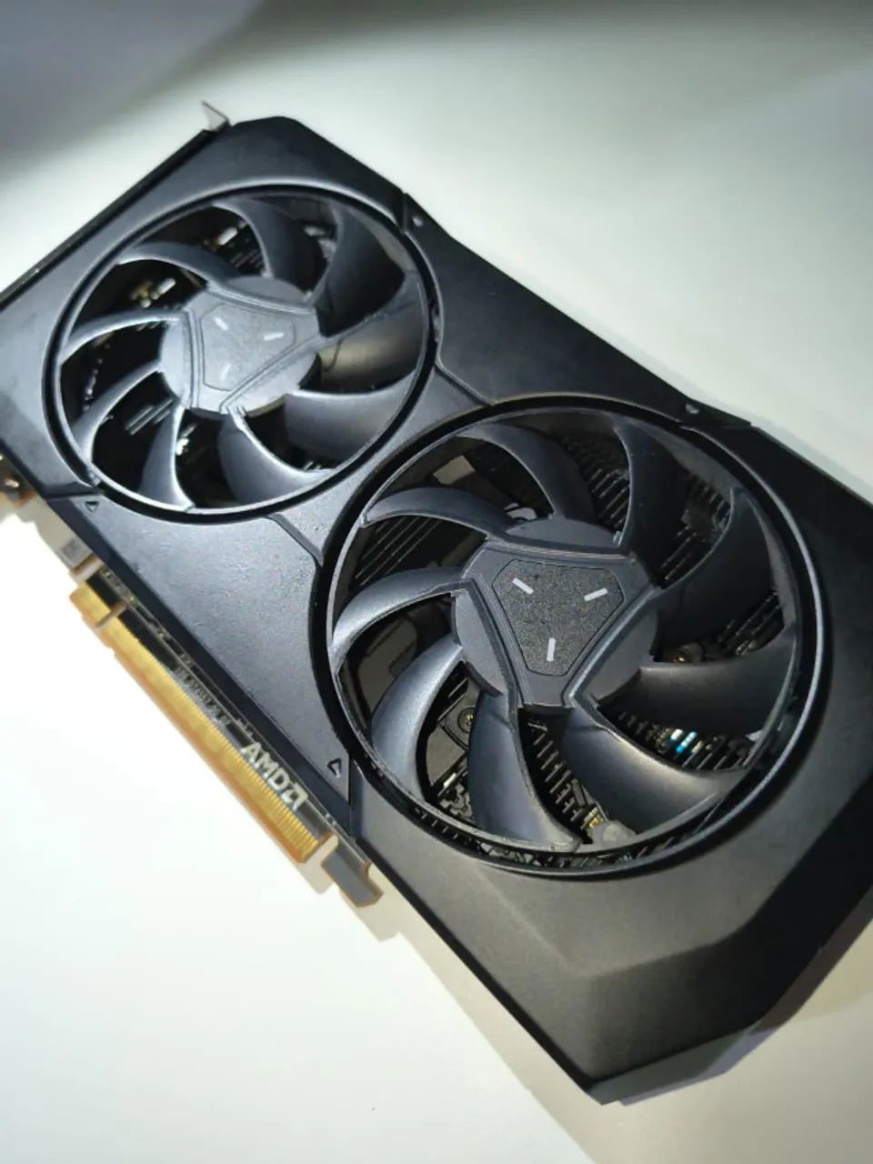 Placa de vídeo RX 7600