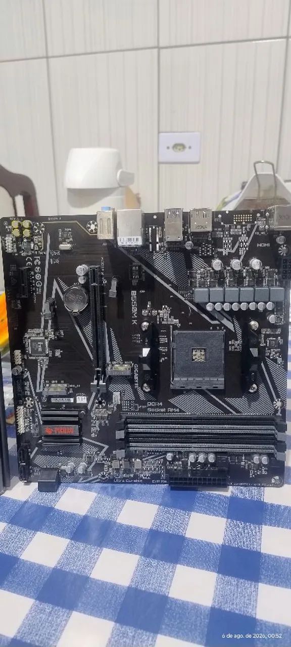 Placa mãe Gigabyte Aorus B550-M - Foto 3