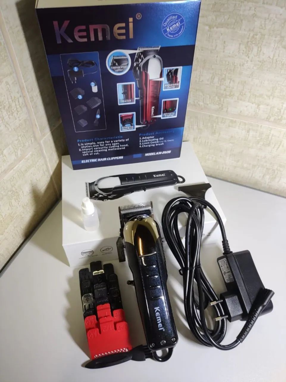 VENDO MÁQUINA PROFISSIONAL KEMEI - Foto 4