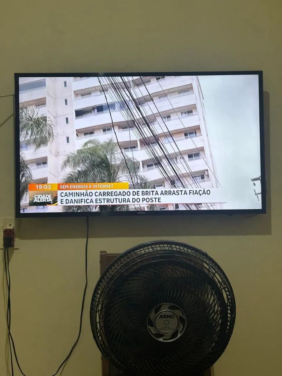 Vendo tv smart Samsung 43 polegadas  - Foto 5