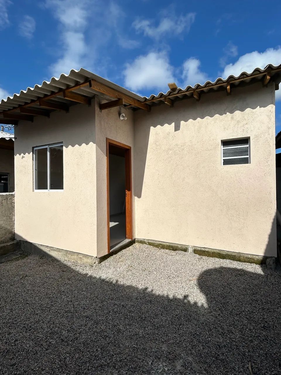 Alugo kitnet na tapera