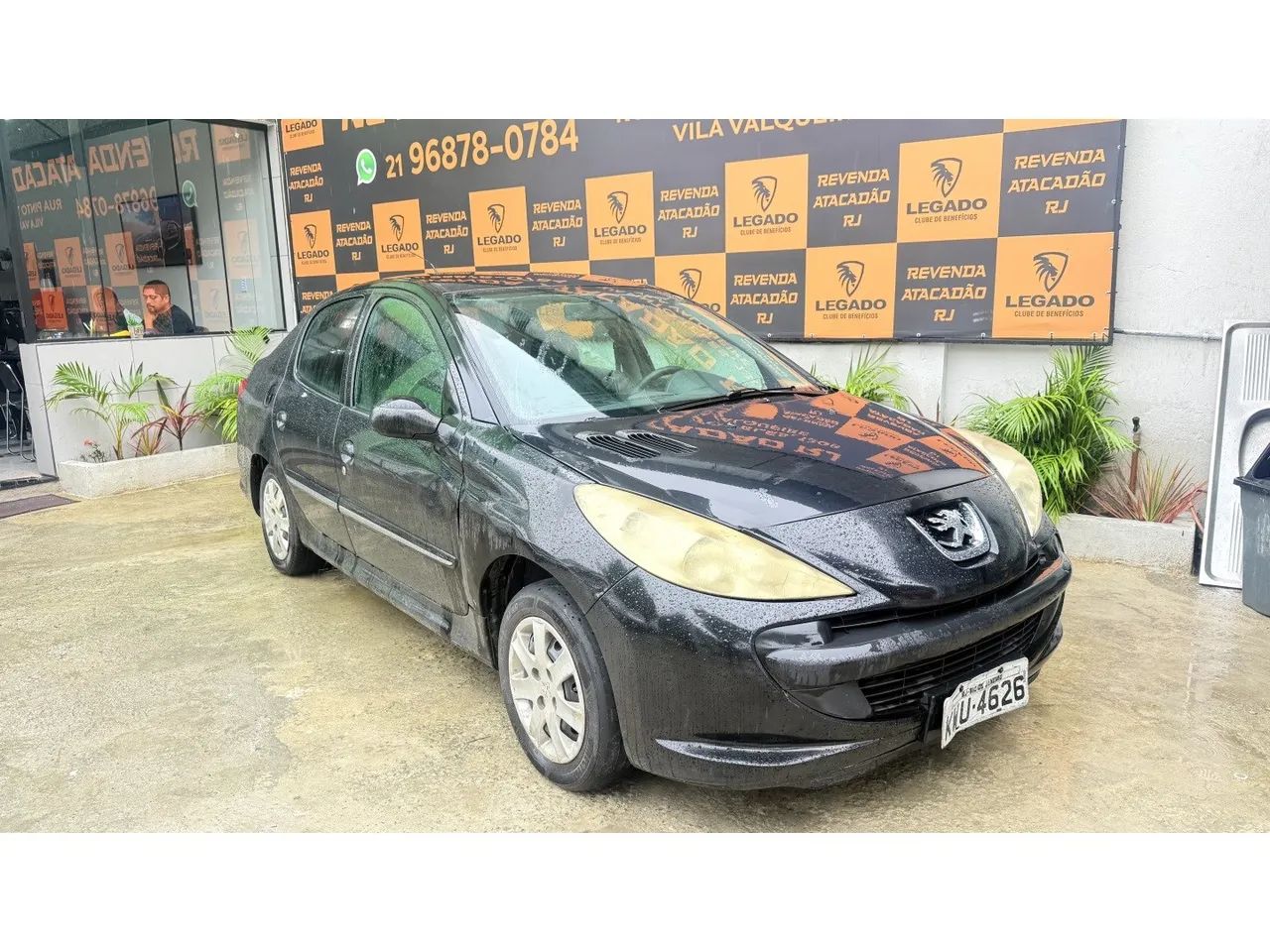 Peugeot 207 ACTIVE 1.4 8V FLEX 4P 2014
