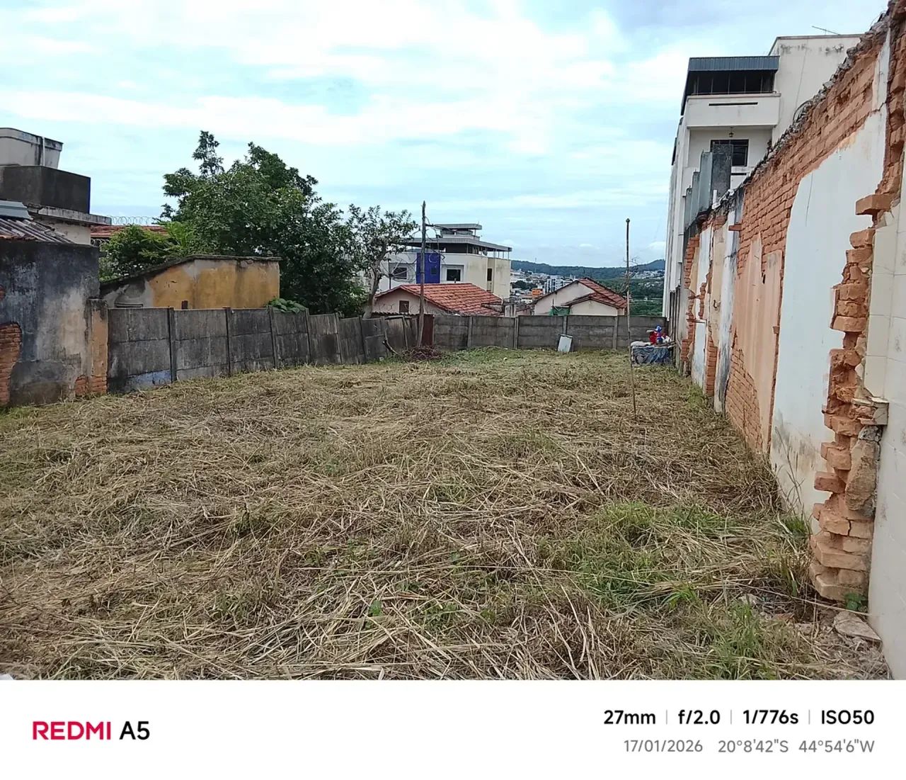 Vendo Lote com 300m2 na rua Pará - Perto do Centro - Foto 4