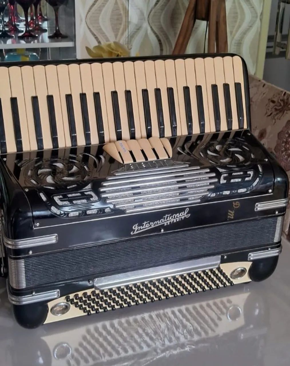 Acordeon 120 baixos - Foto 2