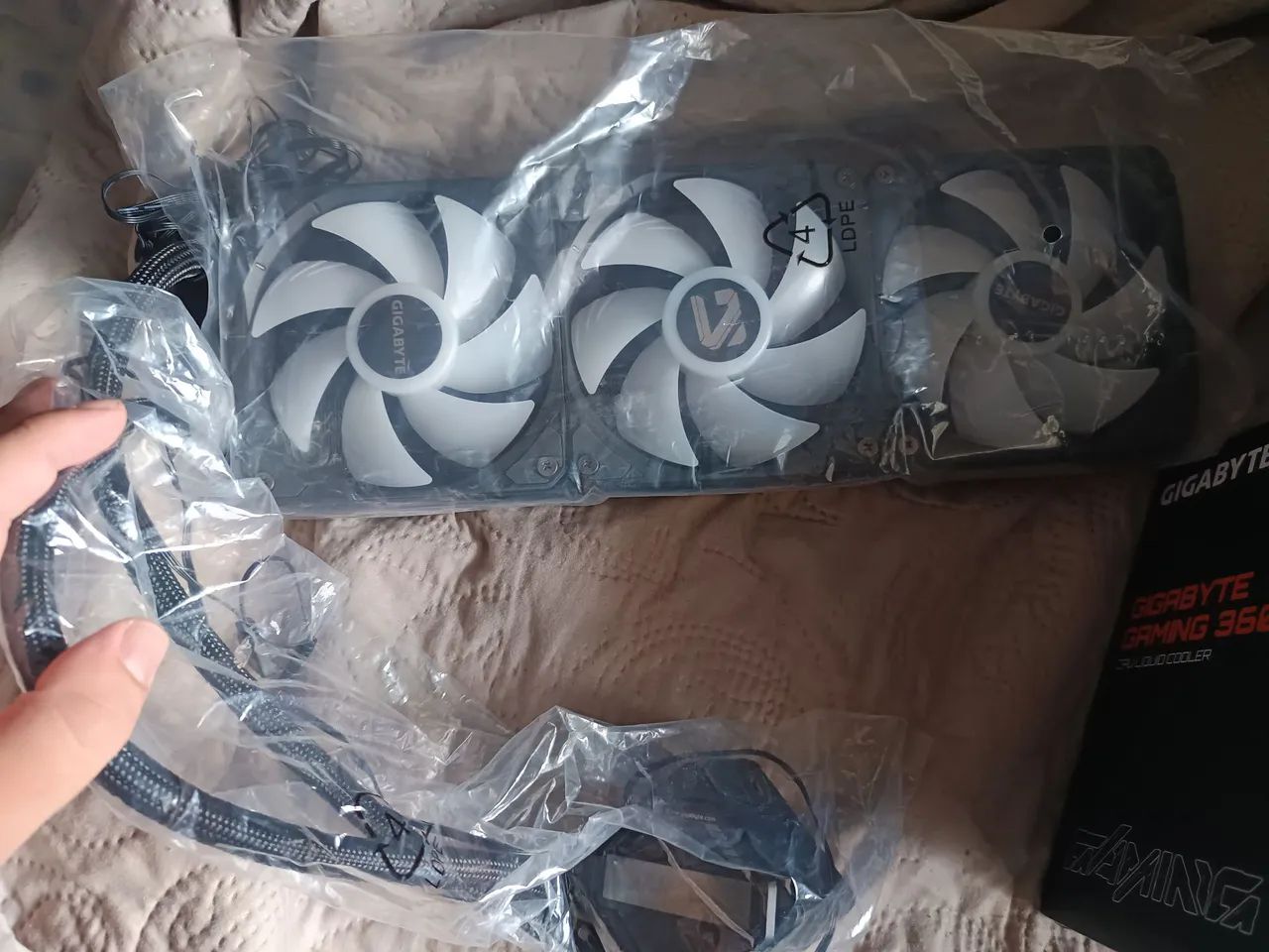 Water Cooler Gigabyte Gaming 360mm - Foto 3
